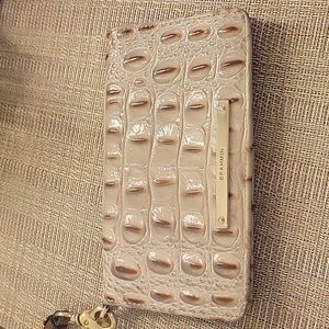 Brahmin wallet s44151